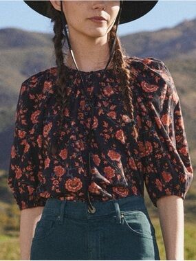 THE GREAT. Ravine Top in Antique Floral Size 1